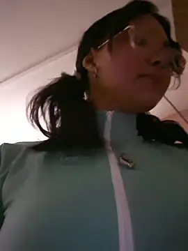 Mariana-Torres online show from 12-13-25, 08:36