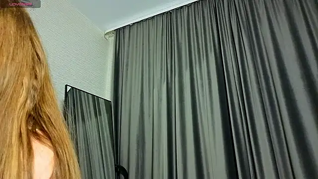 MissPompadure online show from 01-15-26, 11:41