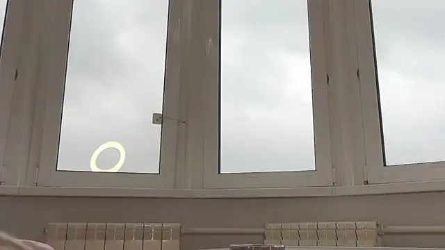 lilia Nilsson online show from 11-27-25, 04:47