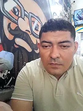 Snapshot of sexyandres_23 chatting on 11-27-25, 05:48 sexyandres 23 online show from 11-27-25, 05:48