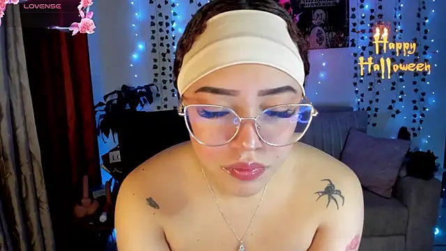 Lizz martins online show from 11-04-25, 01:59