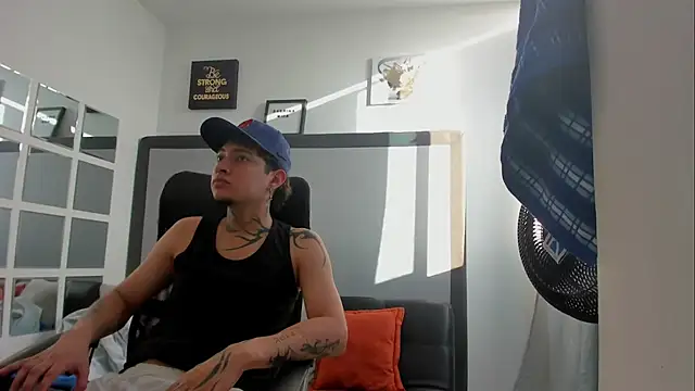 Sky Wild online show from 10-21-25, 09:26