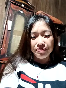 -Paige- online show from 11-26-25, 11:33