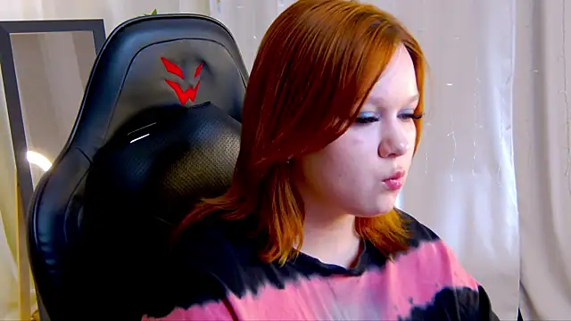 VelvettVixxen online show from 10-21-25, 02:12