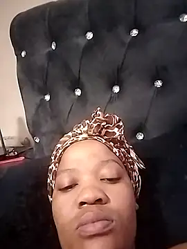 CaramelBoootie online show from 11-11-25, 07:30