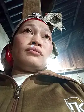 siusiu-00 online show from 11-05-25, 08:31