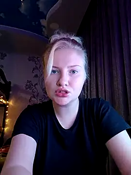 Snapshot of karkinn chatting on 11-15-25, 05:42 karkinn online show from 11-15-25, 05:42