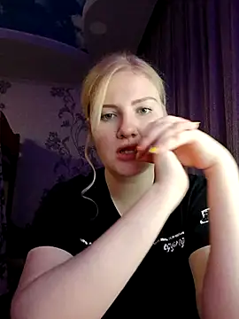 Snapshot of karkinn chatting on 12-01-25, 09:09 karkinn online show from 12-01-25, 09:09