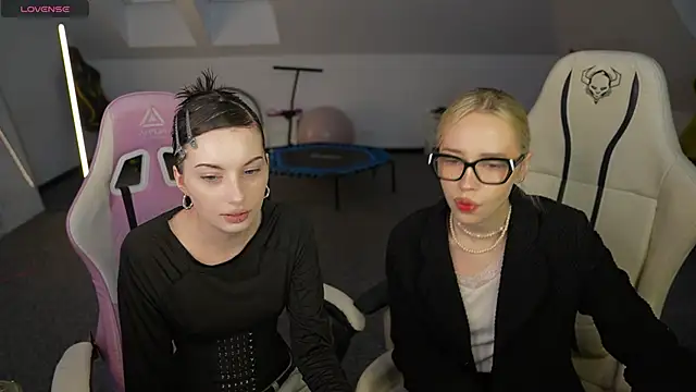 Jessica start online show from 11-29-25, 11:24