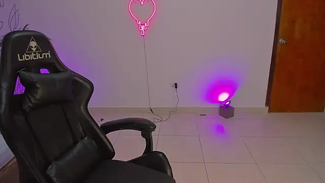 merida 06 online show from 11-07-25, 03:06