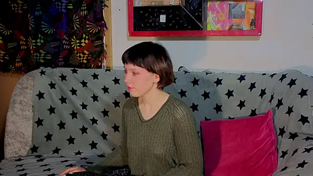 ReincarnatedAngel online show from 10-20-25, 07:25