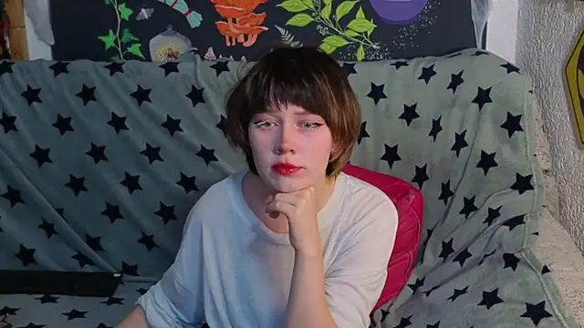 ReincarnatedAngel online show from 11-19-25, 11:10