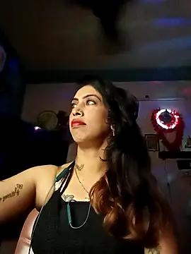 Darling Annie online show from 11-12-25, 07:13