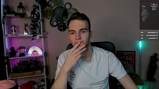 astren villo online show from 04-28-26, 08:19