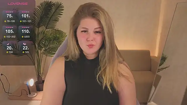 Scarlet Sinera online show from 11-06-25, 09:26