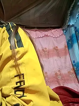 Snapshot of Manni_john chatting on 11-02-25, 01:02 Manni john online show from 11-02-25, 01:02