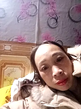 Snapshot of Manni_john chatting on 11-21-25, 02:27 Manni john online show from 11-21-25, 02:27