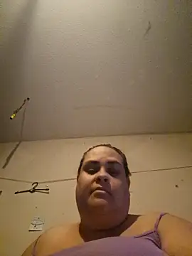 Snapshot of BigBusty_VoluptuousMilfX chatting on 10-16-25, 07:04 BigBusty VoluptuousMilfX online show from 10-16-25, 07:04