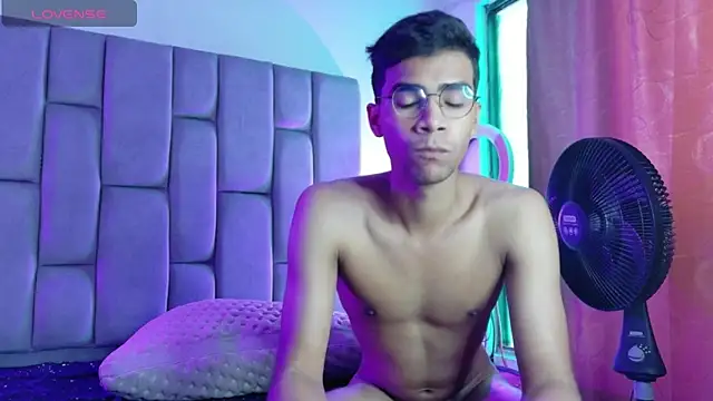 Desire4Duo online show from 04-23-26, 12:29