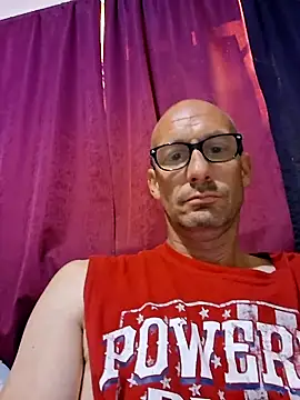 whateveruwanthowever online show from 11-17-25, 05:52