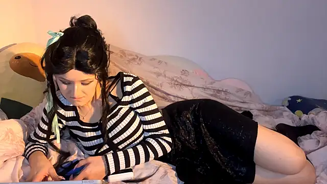 AnnamariaVieu online show from 10-20-25, 07:25