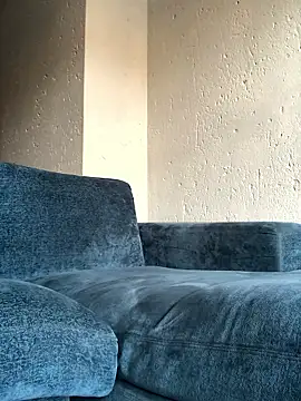 Snapshot of TinyThick chatting on 01-12-26, 12:10 TinyThick online show from 01-12-26, 12:10