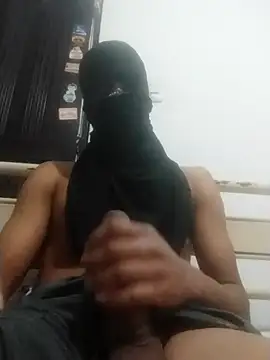 Snapshot of JR777xxx chatting on 02-13-26, 11:34 JR777xxx online show from 02-13-26, 11:34