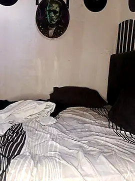 Snapshot of impia-69 chatting on 03-16-26, 02:10 impia-69 online show from 03-16-26, 02:10