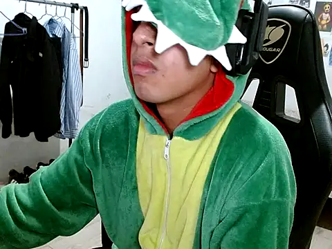 Collucci online show from 12-22-25, 03:03