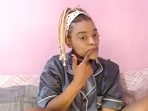 fifiqueen25 online show from 10-26-25, 02:34