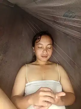 Nguyet2k4 online show from 10-20-25, 01:50