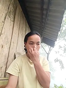 Nguyet2k4 online show from 11-11-25, 01:38