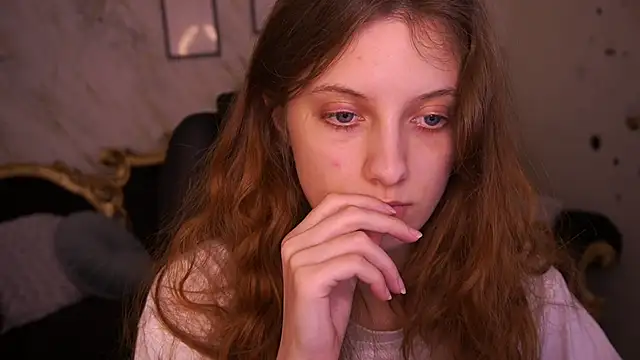 CuteeFoxy online show from 04-20-26, 01:36