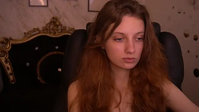 Snapshot of CuteeFoxy chatting on 06-03-26, 01:14 CuteeFoxy online show from 06-03-26, 01:14