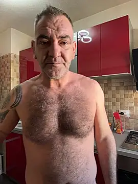 Snapshot of COBRAboySEX@xh chatting on 12-17-25, 10:32 COBRAboySEXxh online show from 12-17-25, 10:32