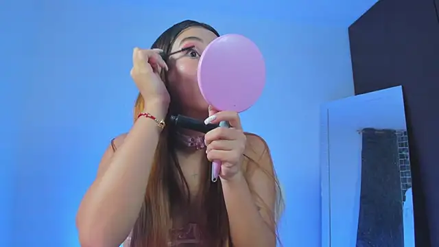 kittyrush  online show from 12-19-25, 11:34