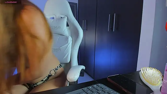 kittyrush  online show from 04-21-26, 01:42