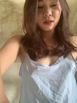 Yanmei 19 online show from 10-18-25, 05:43