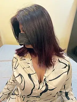 Snapshot of payal_mittal chatting on 04-23-26, 12:29 payal mittal online show from 04-23-26, 12:29