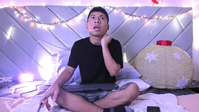 little kris1 online show from 11-28-25, 12:30