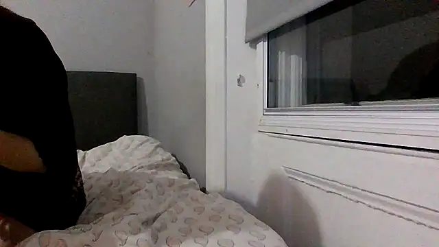 Snapshot of Scouse_Lexi chatting on 12-22-25, 09:01 Scouse Lexi online show from 12-22-25, 09:01