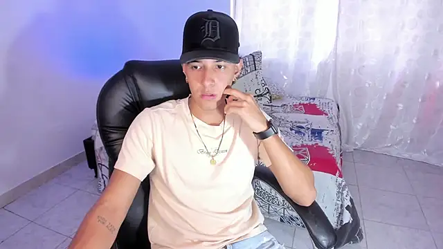 Hayden Boy  online show from 10-22-25, 02:28