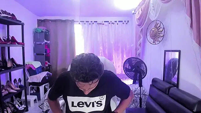 Hayden Boy  online show from 12-05-25, 07:21