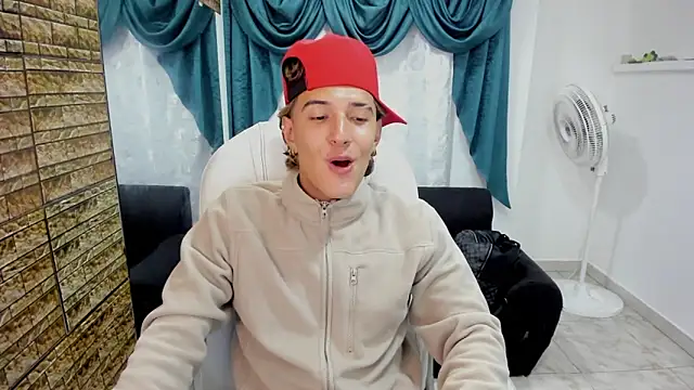 Hayden Boy  online show from 12-16-25, 04:06