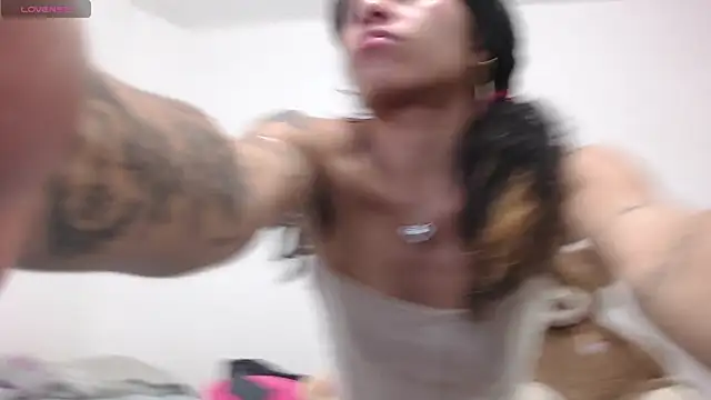 toxic sweet 1 online show from 11-18-25, 03:45