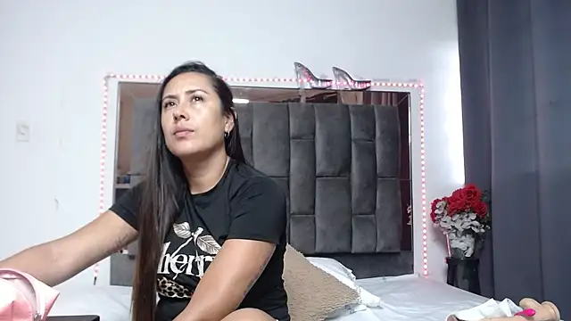 Salmma Milf online show from 04-09-26, 11:37