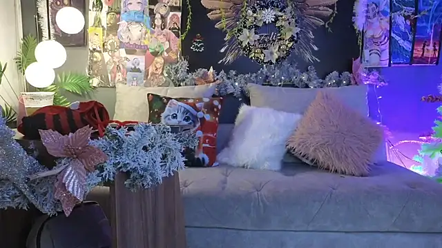 Snapshot of celestesecrett chatting on 12-15-25, 12:48 celestesecrett online show from 12-15-25, 12:48