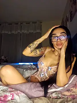 LucyMiax online show from 10-24-25, 01:03