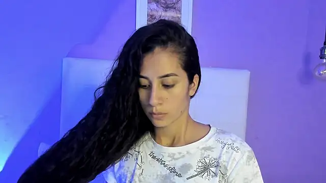 fernanda317 online show from 07-03-26, 05:30