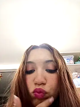 Arianaa Toro online show from 10-30-25, 12:56